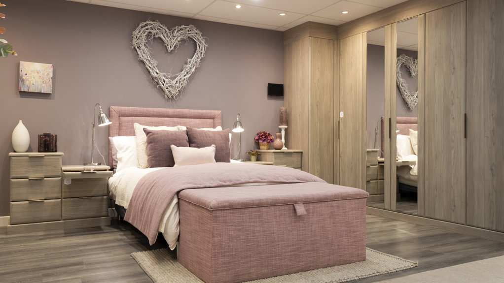 how to create a romantic bedroom